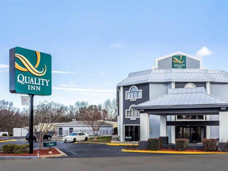 Quality Inn & Suites Salisbury Exterior foto
